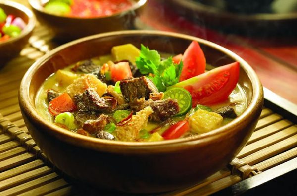 Masakan Soto Betawi Jakarta Gurihnya Kuliner Khas Ibu Kota
